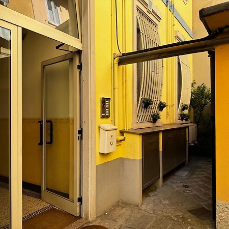 Apartament Regina Milano In Verona - Sky Tv, Wifi E Breakfast Box Zewnętrze zdjęcie