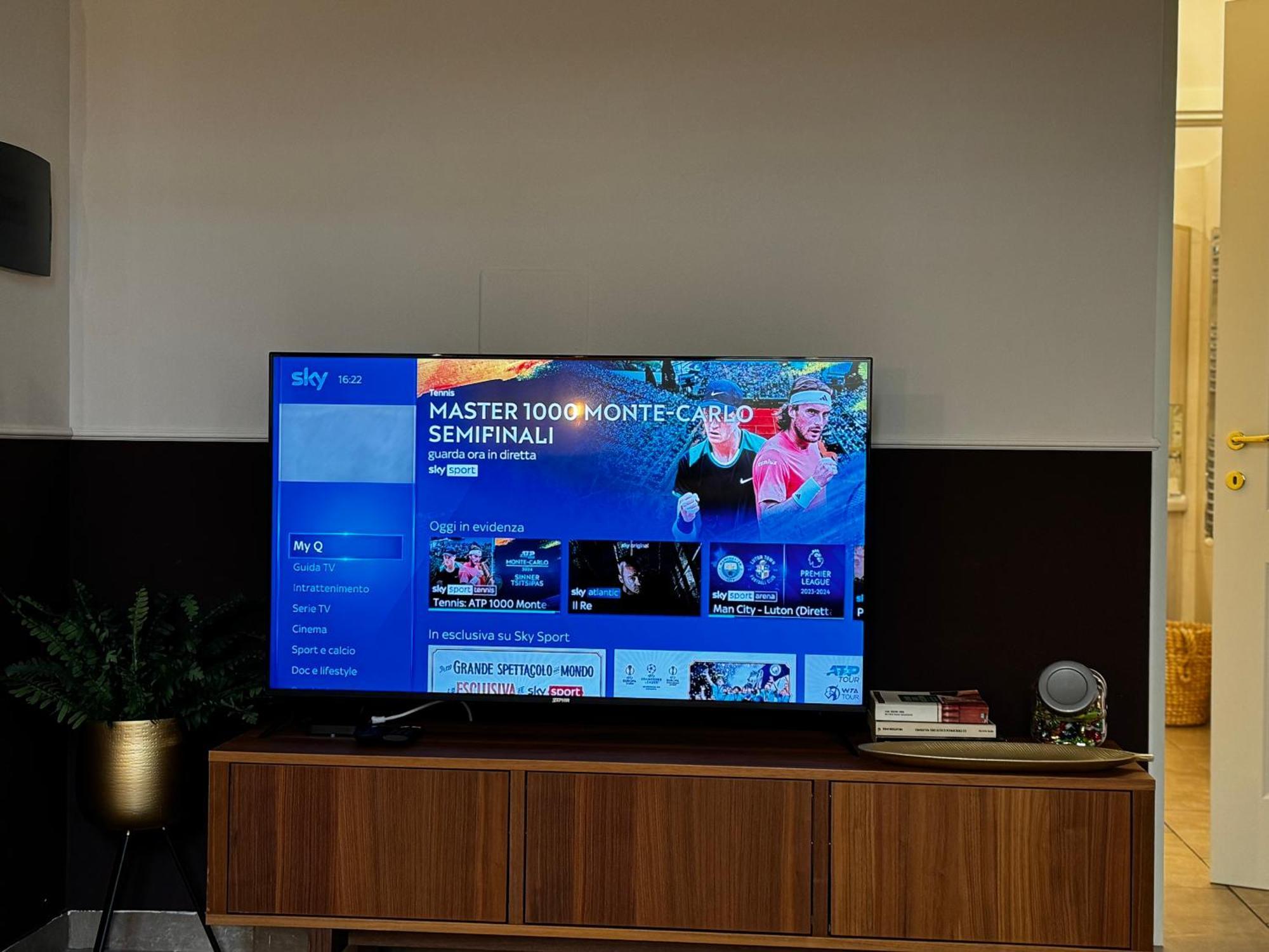 Apartament Regina Milano In Verona - Sky Tv, Wifi E Breakfast Box Zewnętrze zdjęcie